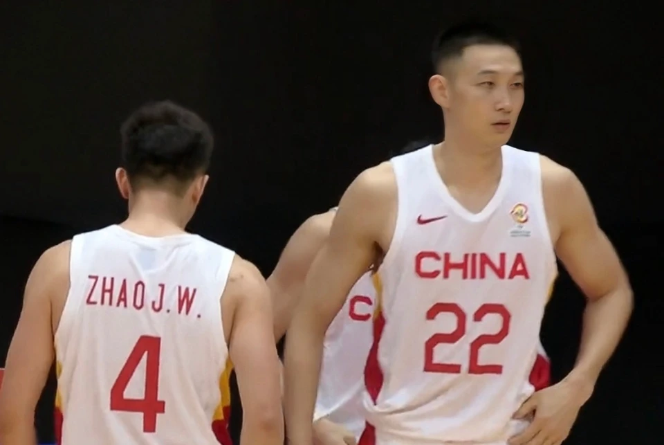 篮球基本功训练顺序口诀是什么_0